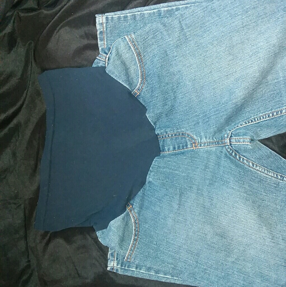 Capri pants